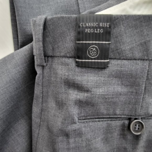 Babaton Classic Rise Pegleg pants. Size 8 - Picture 3 of 6